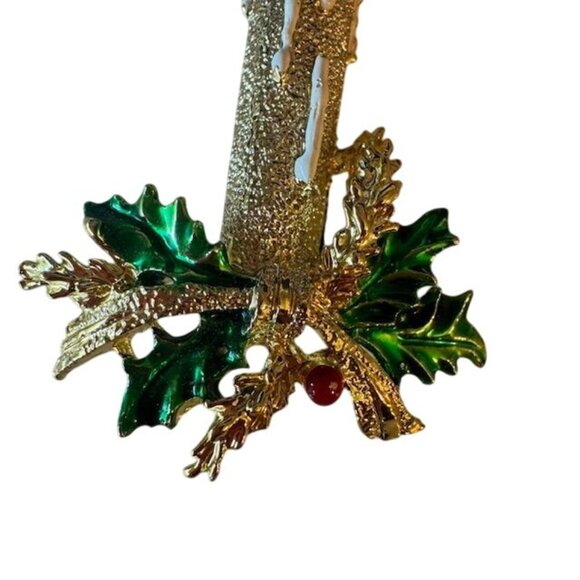 Vintage Candle Brooch Pin With Enamel Holly & Gold-Tone Finish - Picture 3 of 6